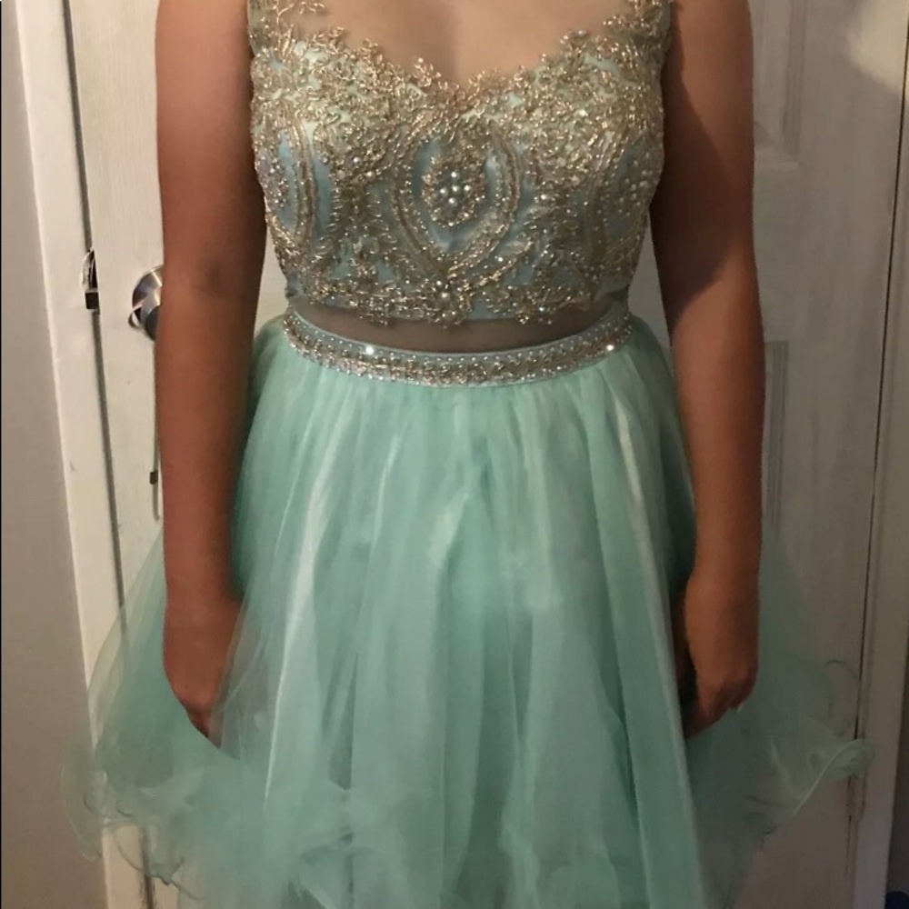 Dancing Queen Prom Dress 9518 Mint Size Small
